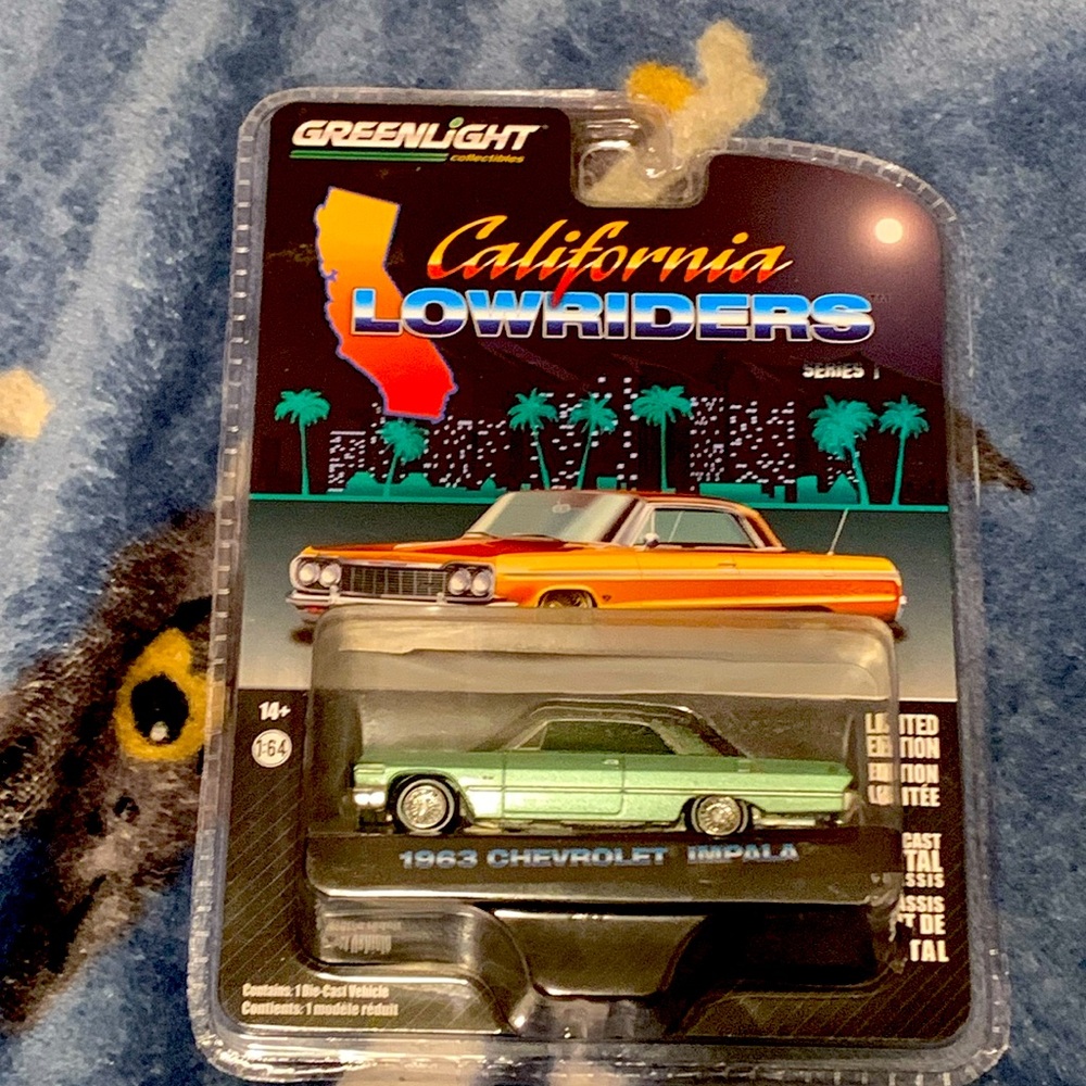 Green light Collectibles